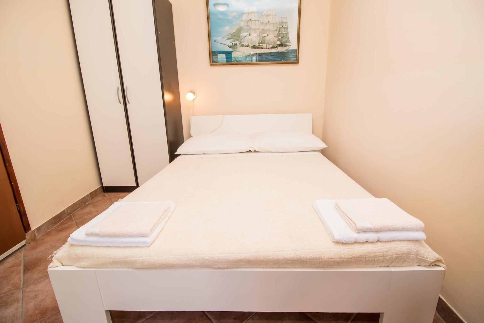 Apartments Divna Rovinj Buitenkant foto