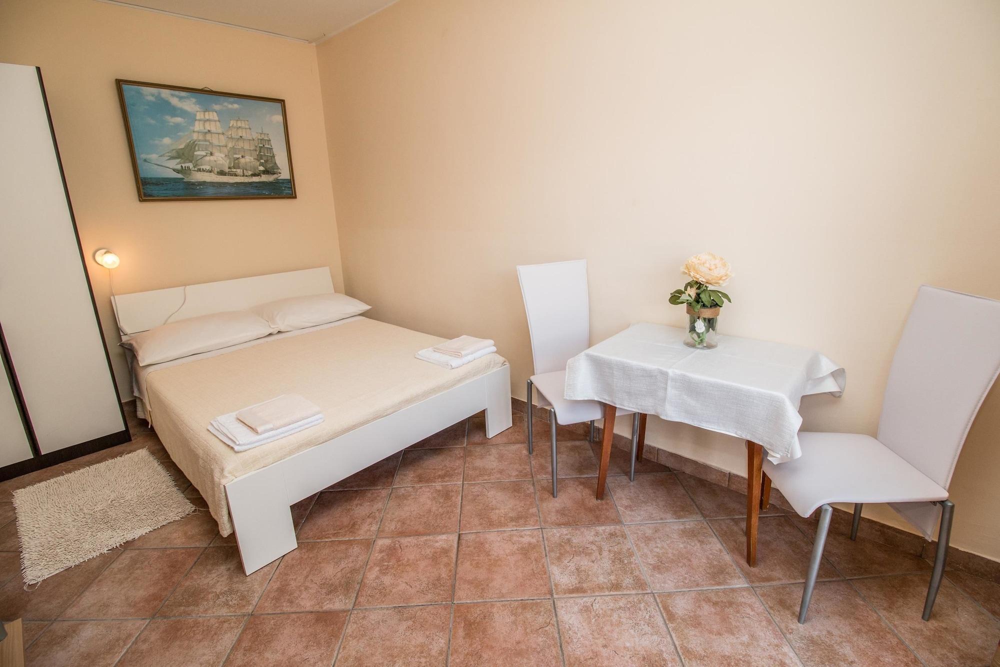 Apartments Divna Rovinj Buitenkant foto