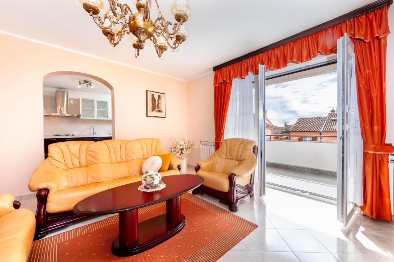 Apartments Divna Rovinj Buitenkant foto