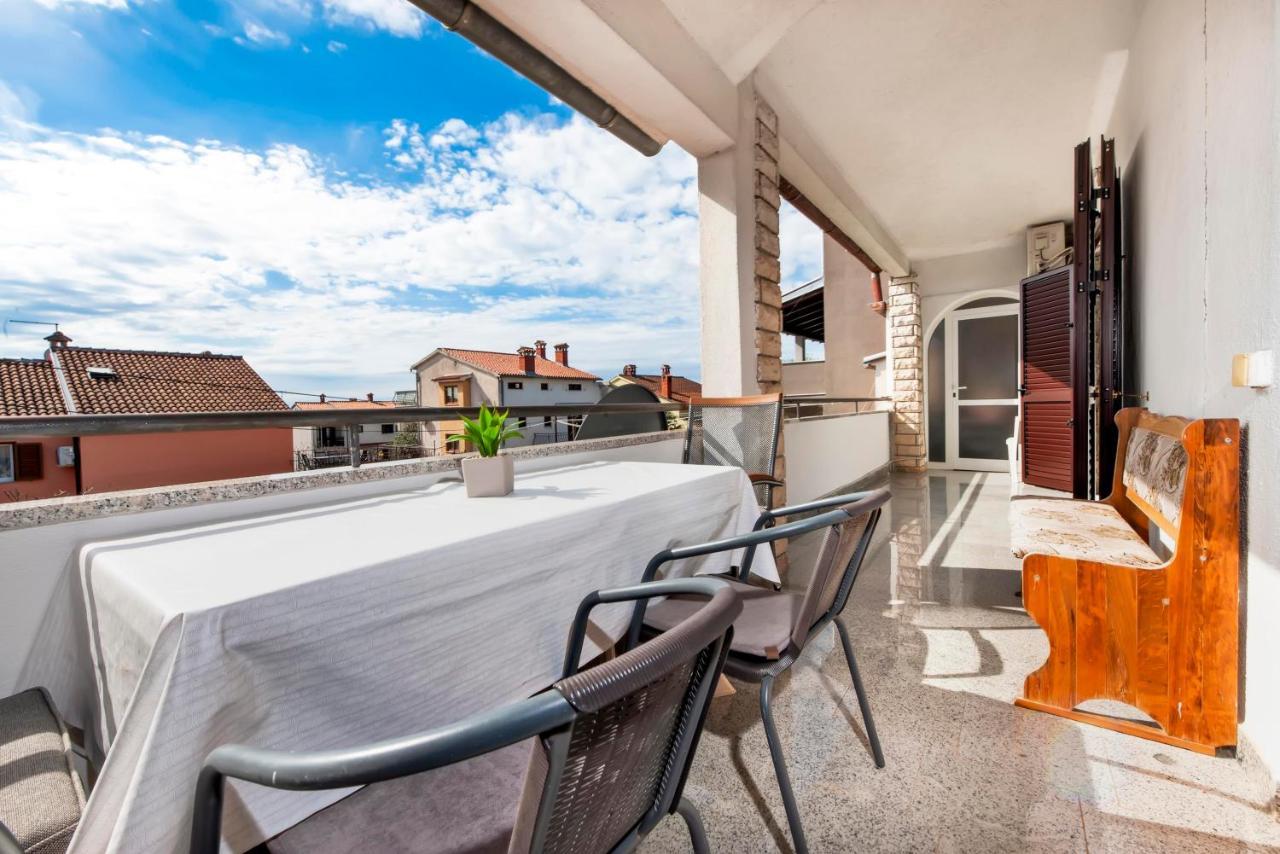 Apartments Divna Rovinj Buitenkant foto