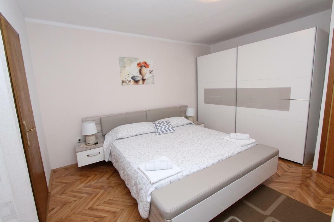 Apartments Divna Rovinj Buitenkant foto